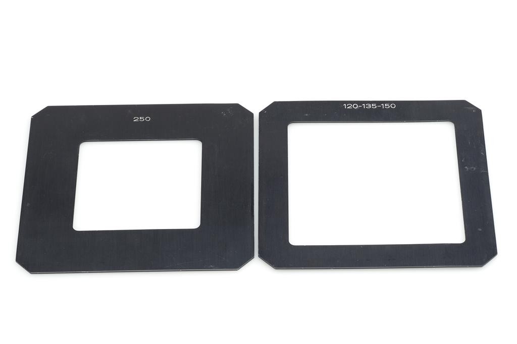 Hasselblad Professional Lens Shade 40231 With 2X Masks And Adap.