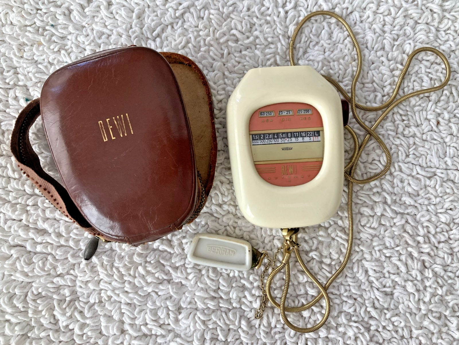 VINTAGE 1950s BEWI Bertram AUTOMATA LIGHT METER-MADE IN WEST GERMANY – UNTESTED