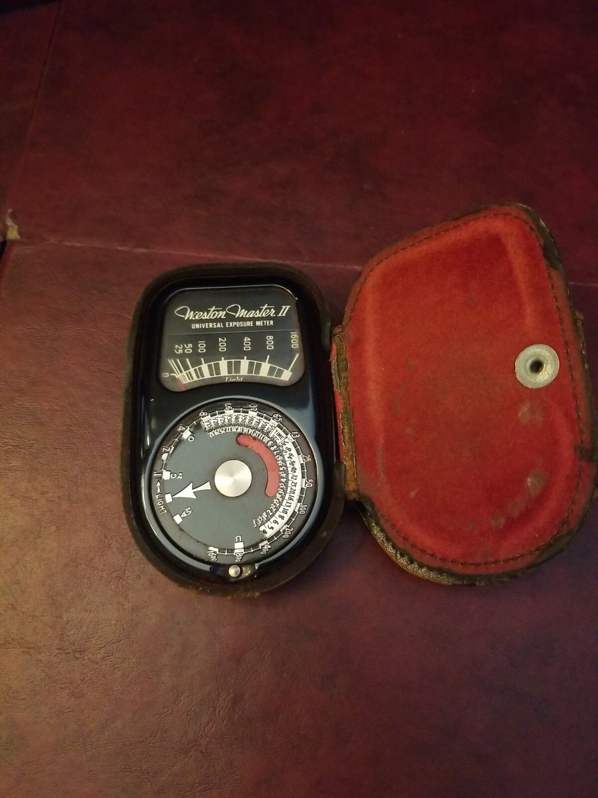 Weston Master II Universal Exposure Meter Model 735 & Leather Case Used