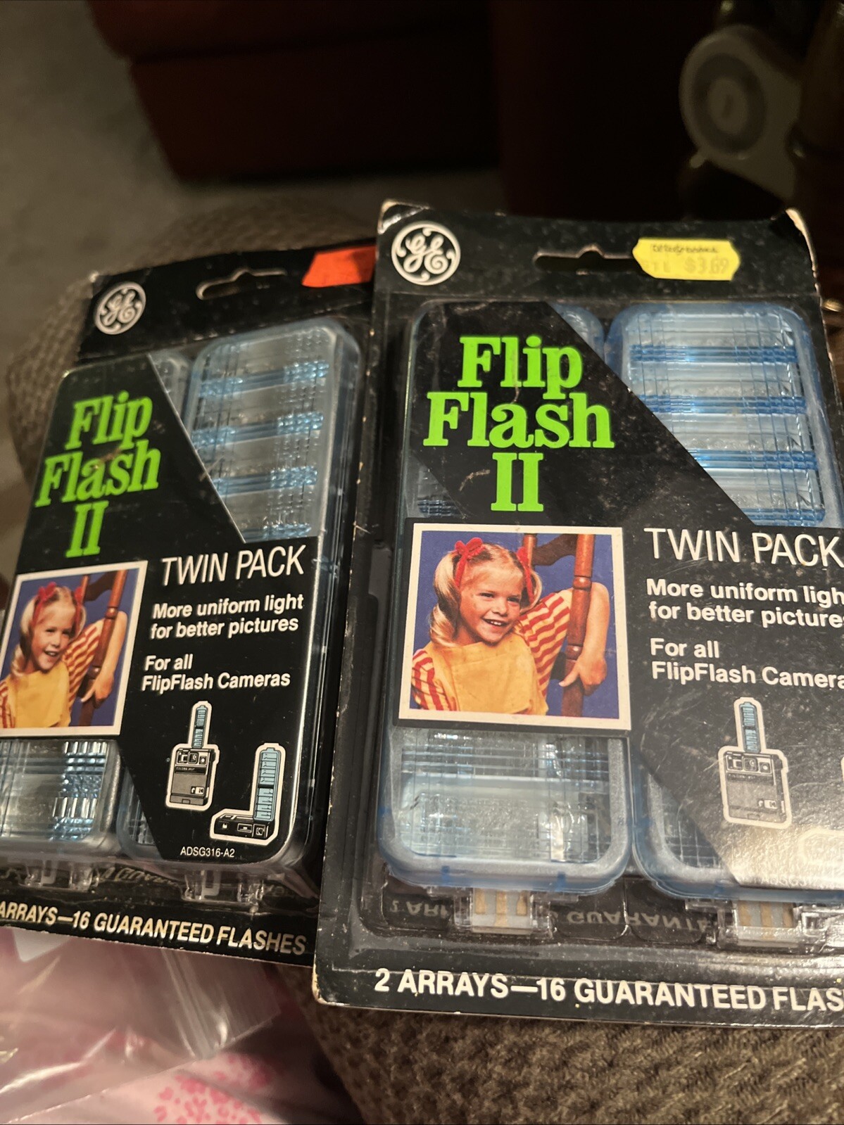 Vintage GE Flip Flash II 2 Twin Pack Flash Packs for FlipFlash Cameras NOS 2pkg