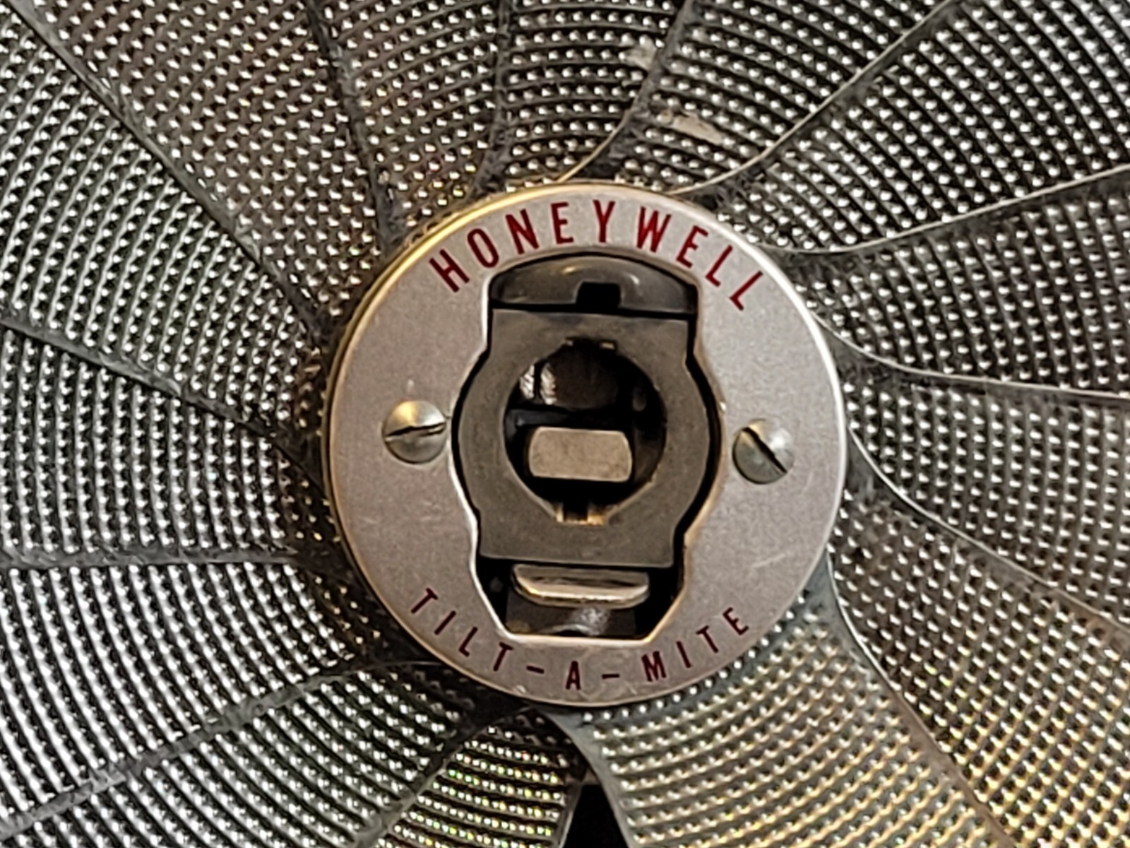 VTG Honeywell Tilt-A-Mite Camera Collapsible Fan Style Flash Unit Japan UNTESTED