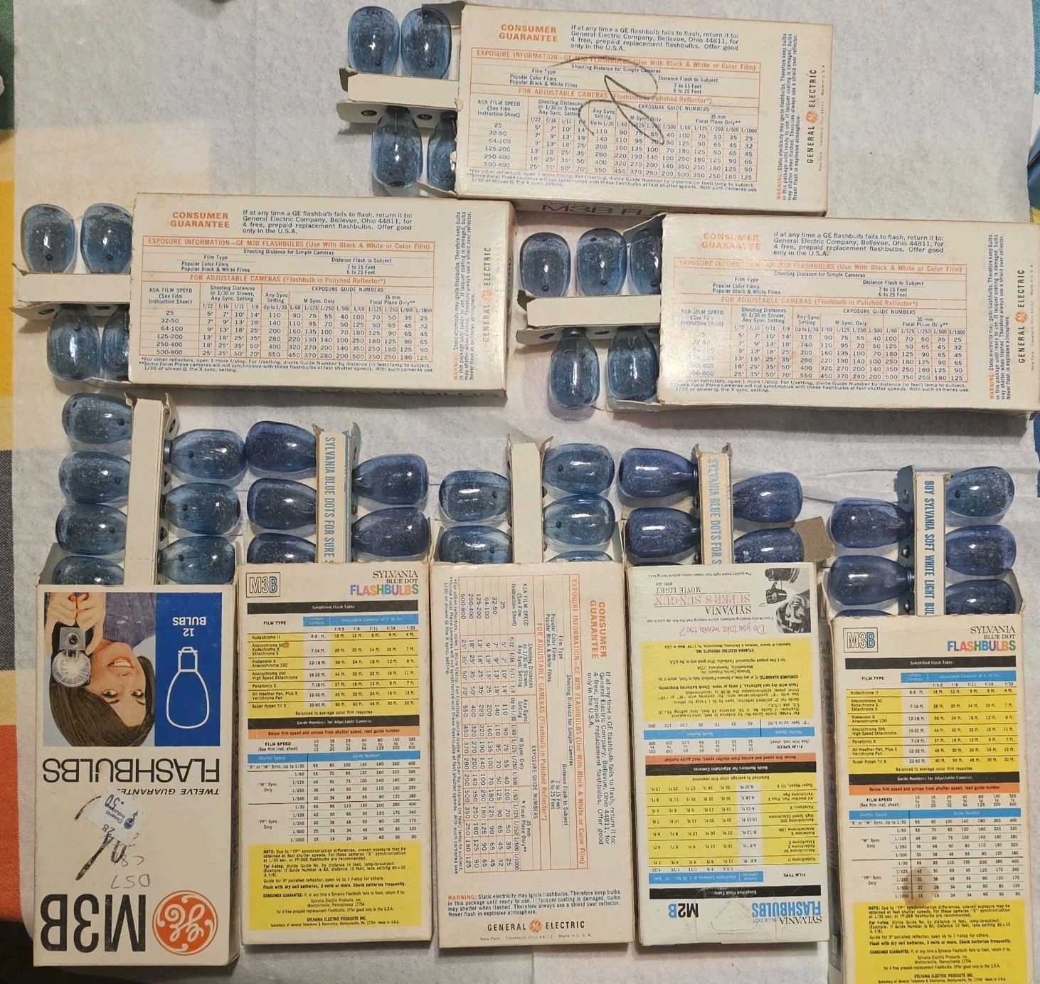 5 Boxes GE BLUE DOT FLASHBULBS M3B + SYLVANIA M3B + M2 10 Boxes in Lot