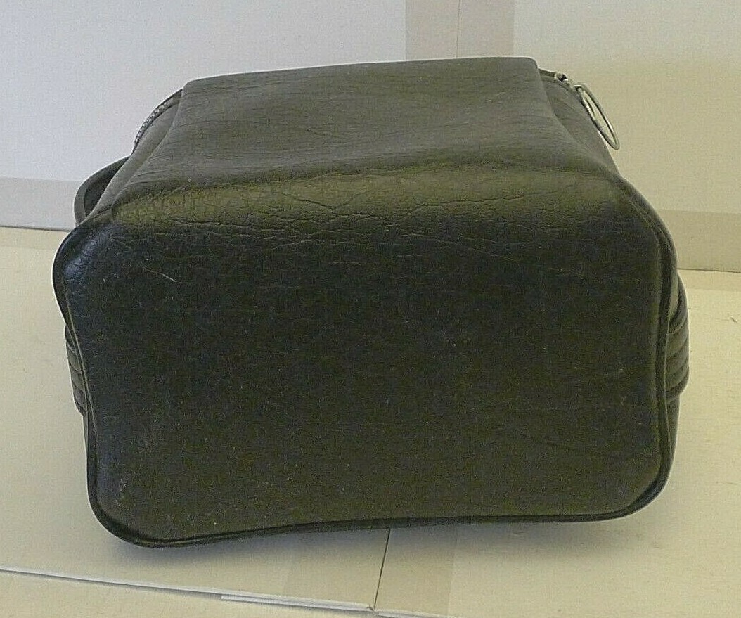 Polaroid Black SX-70 or 600 Zipper Camera Carrying Case built in Strap -Original