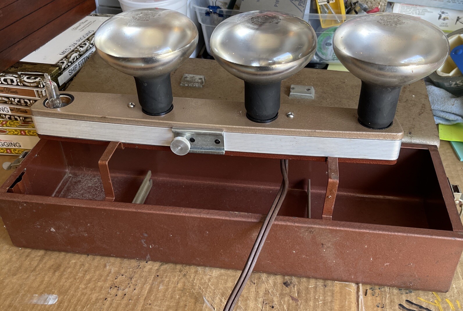 Vintage CKC 4 Light Movie Film Stage Lighting with Brown Case Works