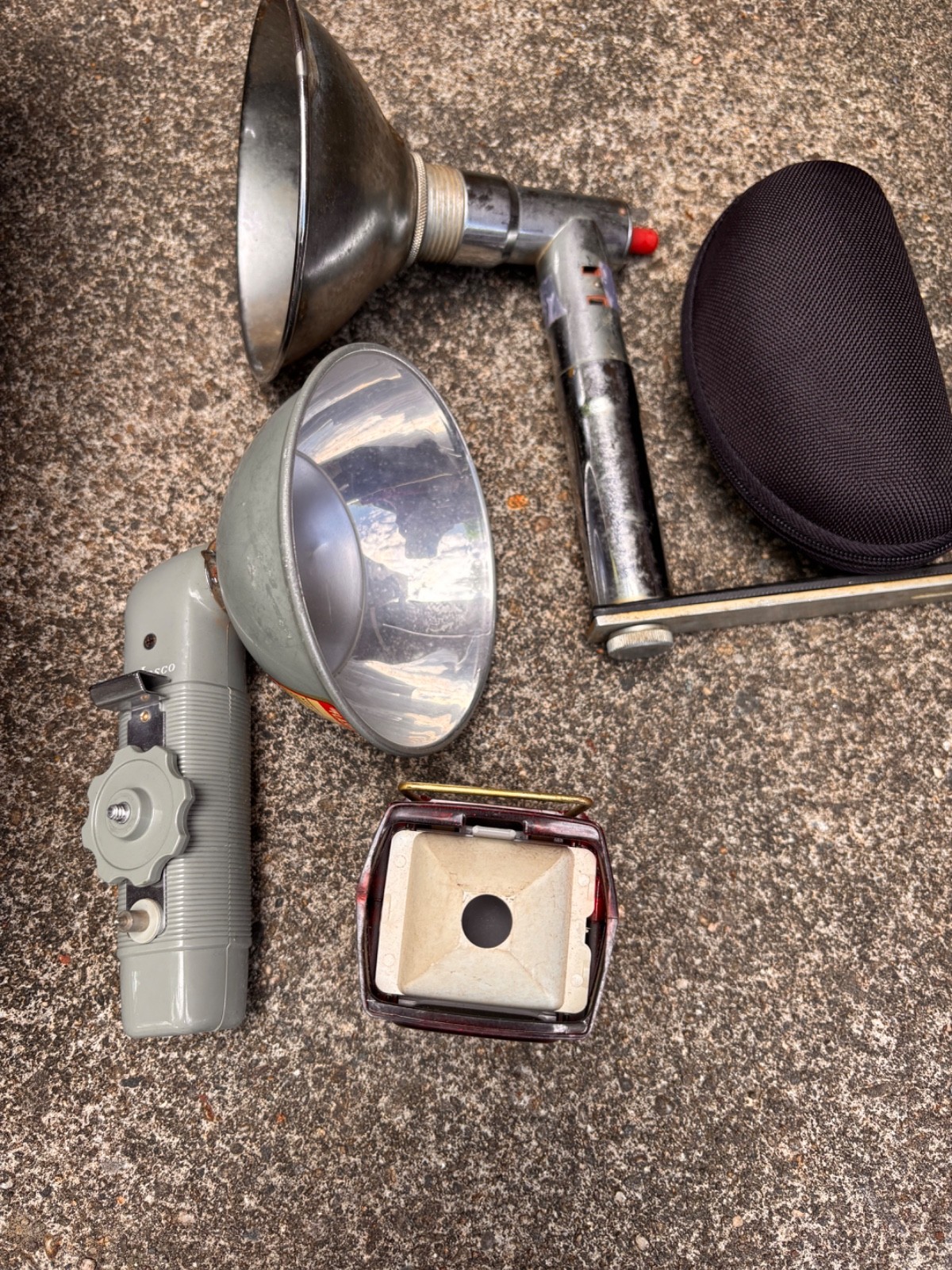 Lot of Vintage Camera Flashes,Bulbs & Accessories – Ansco, Alfon , Rokinon