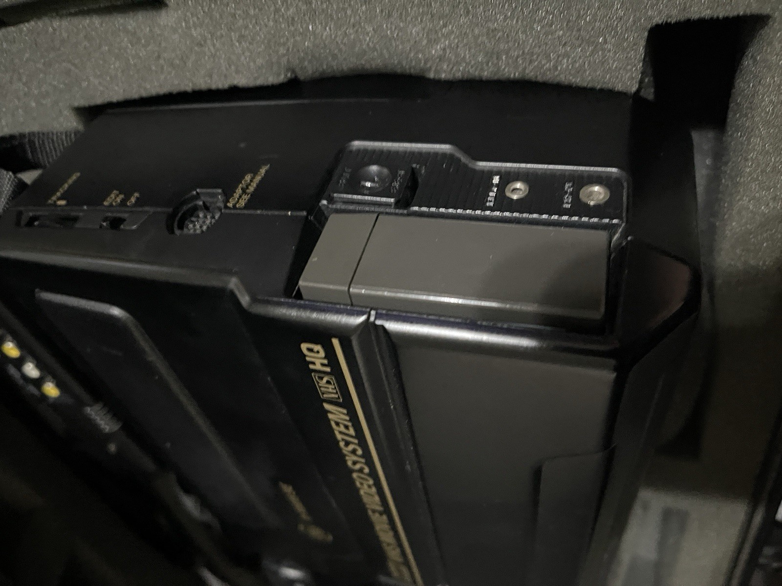 GE VHS Camcorder 9-9808 SE Movie Video System VHS With Case & Keys & Charger
