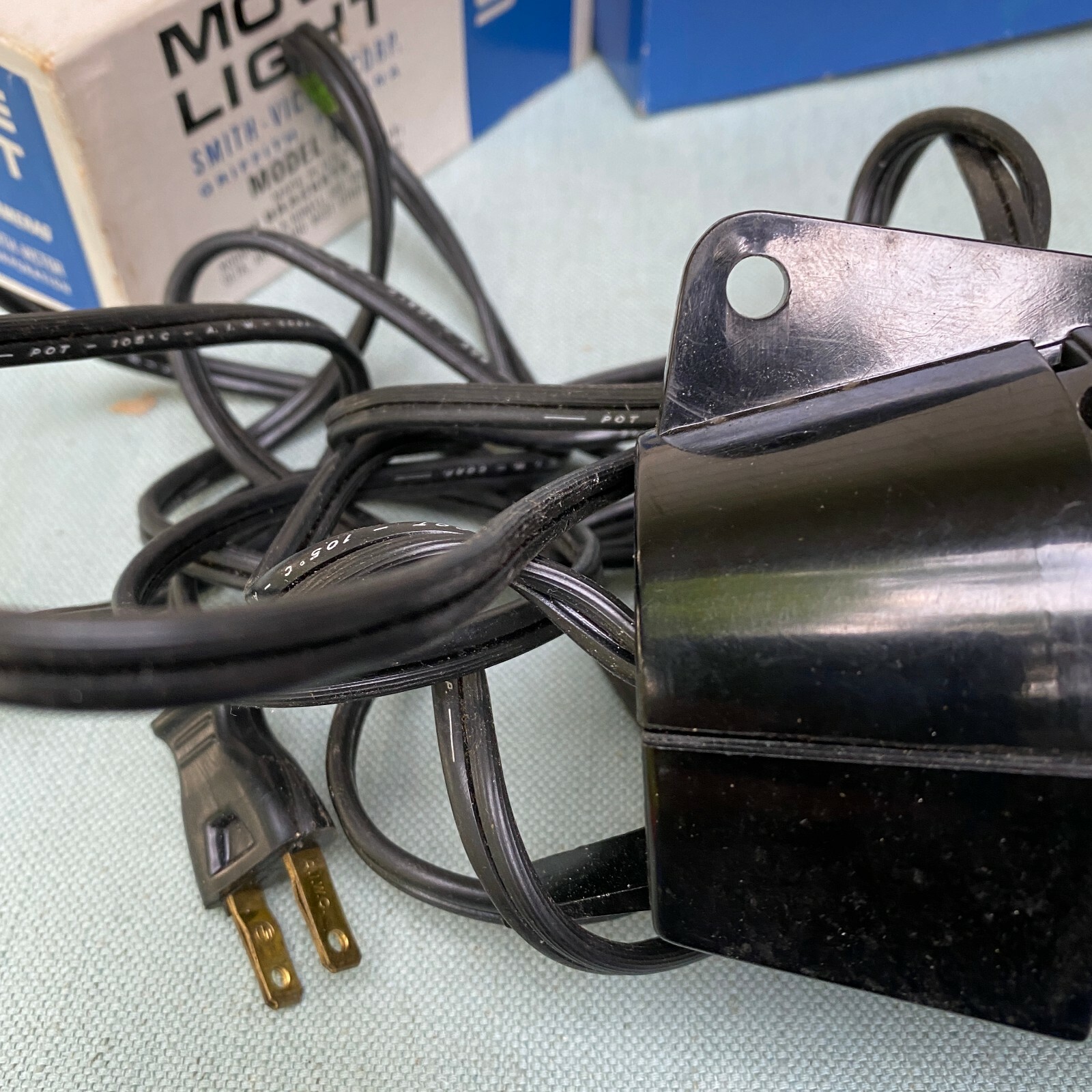 SV Smith Victor Movie Light Super 8 Camera Q1U Griffith Indiana Box Brackets VTG