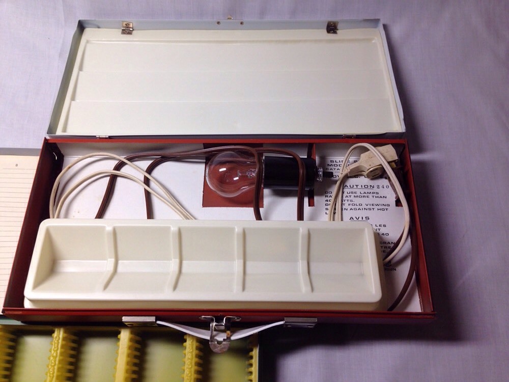 Smith Victor Slide Case And Portable Slide Viewer