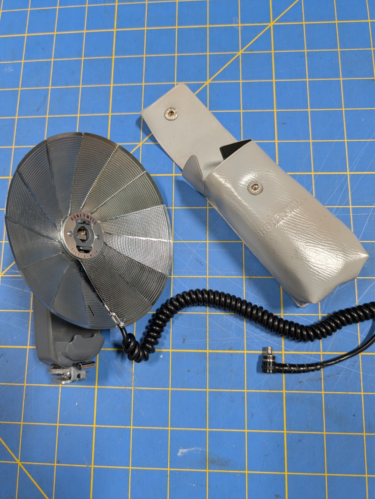 Honeywell Tilt-A-Mite Flash Original Pouch UNTESTED c12