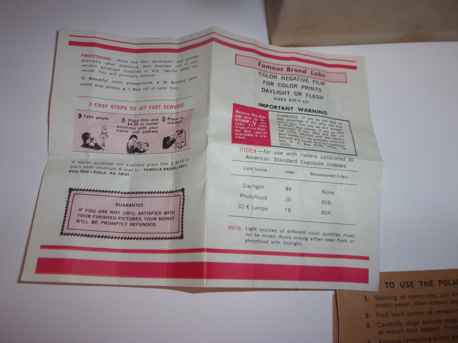 Vintage Polaroid Flashgun #268 With Bulbs And Instructions In The Original Box.
