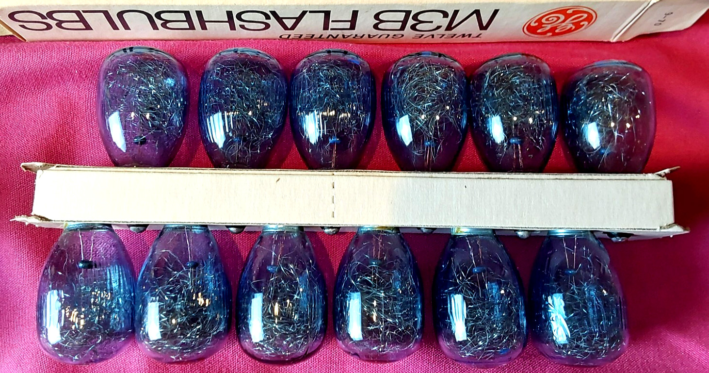 Lot of 2 VTG GE and Sylvania M3B Flashbulbs Camera 12 Bulbs in original boxes