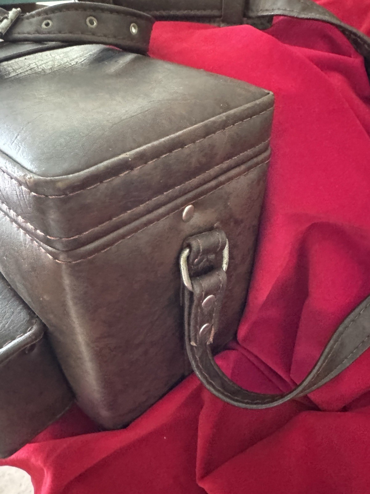 Vintage Camera Case w Film Compartment Hard Body Shoulder Strap Brown Vinyl