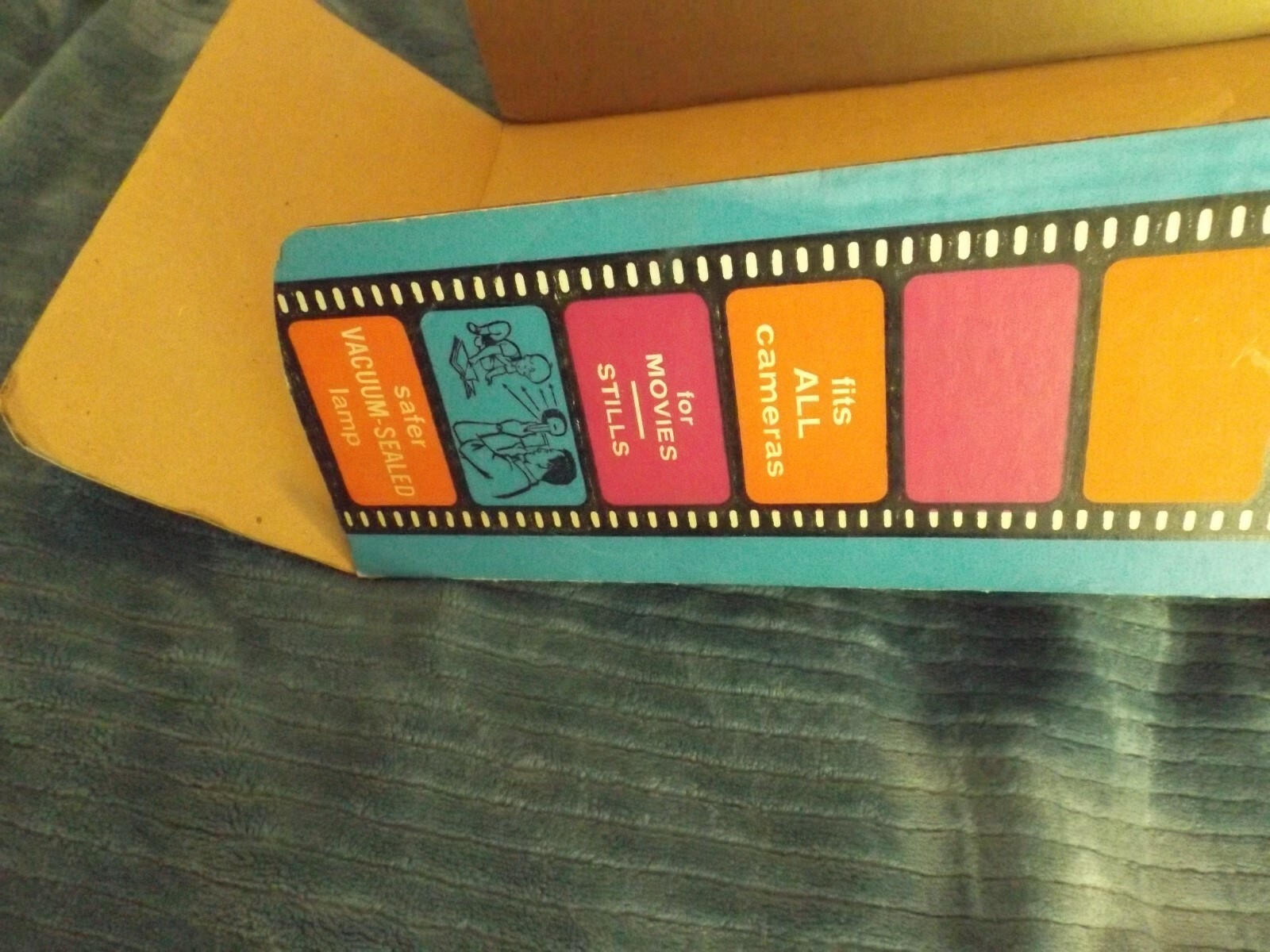 Vintage Hollywood mov-E-lite Antique Camera Lighting w/Original Box
