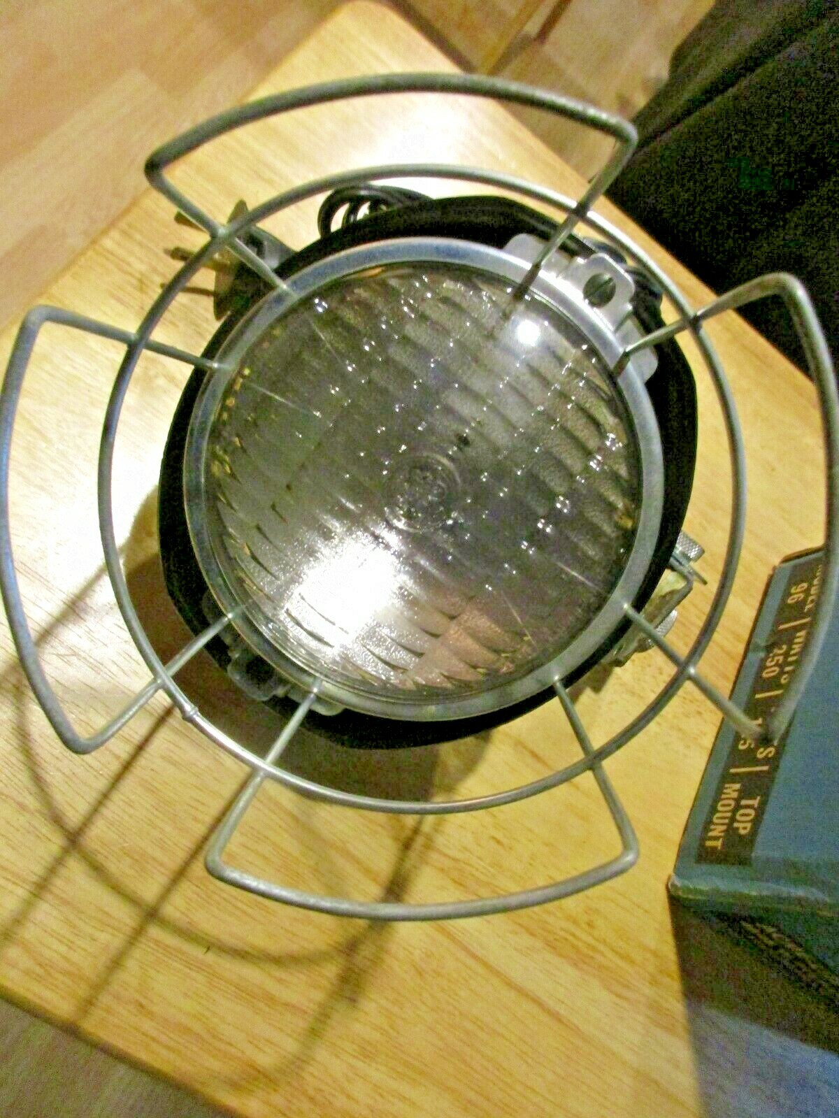 ACME-LITE Movielite Sealed Beam Protective Guard 45 Bounce Swiveling super 8 Cam