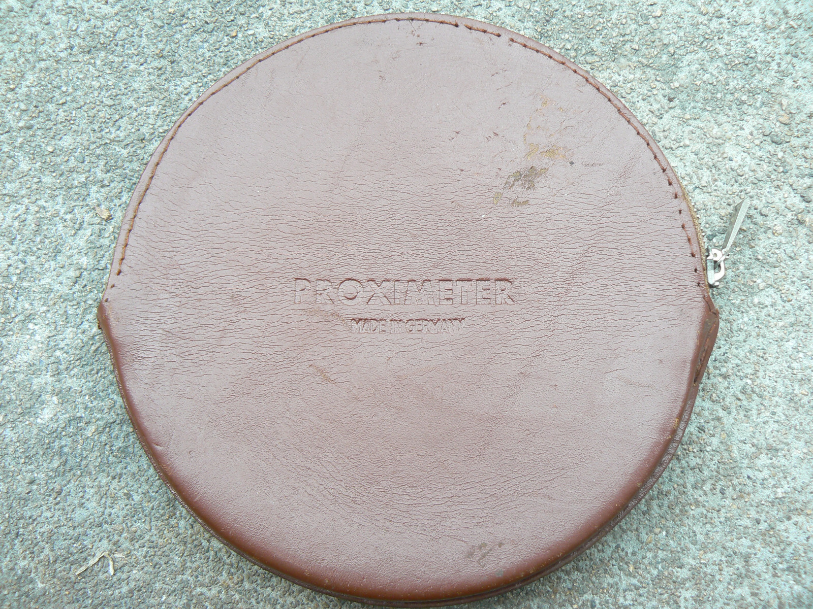 VTG GERMAN H.SCHNEIDER PROXIMETER 1 LEICA SUMMITAR 5 CM LEATHER ZIPPED CASE ONLY