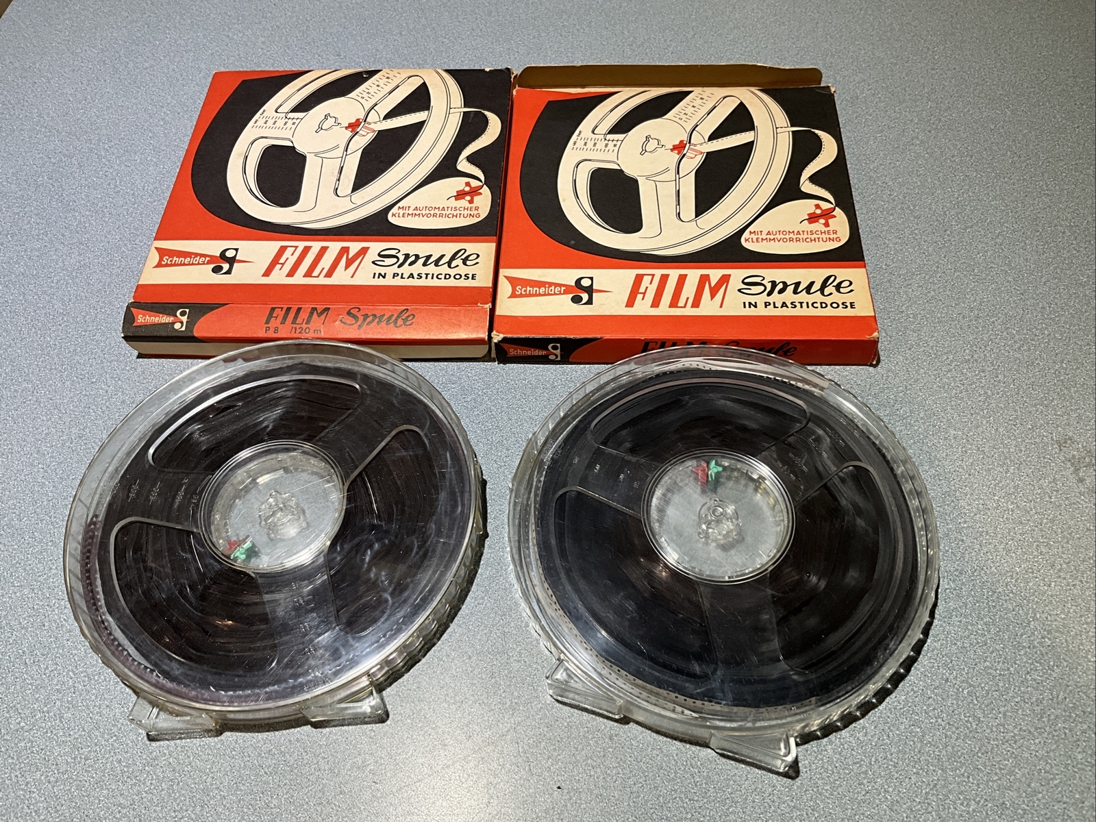 2 Vintage Super 8 Film Reel 7″ Schneider with plastic case and Box READ DETAILS
