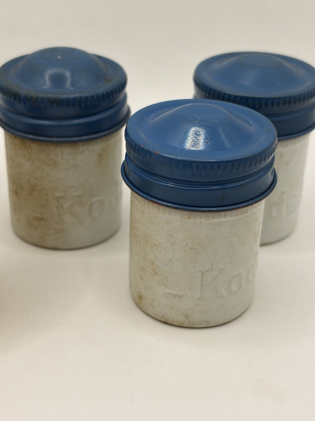 5 VTG Kodak 35mm Film Canisters Embossed