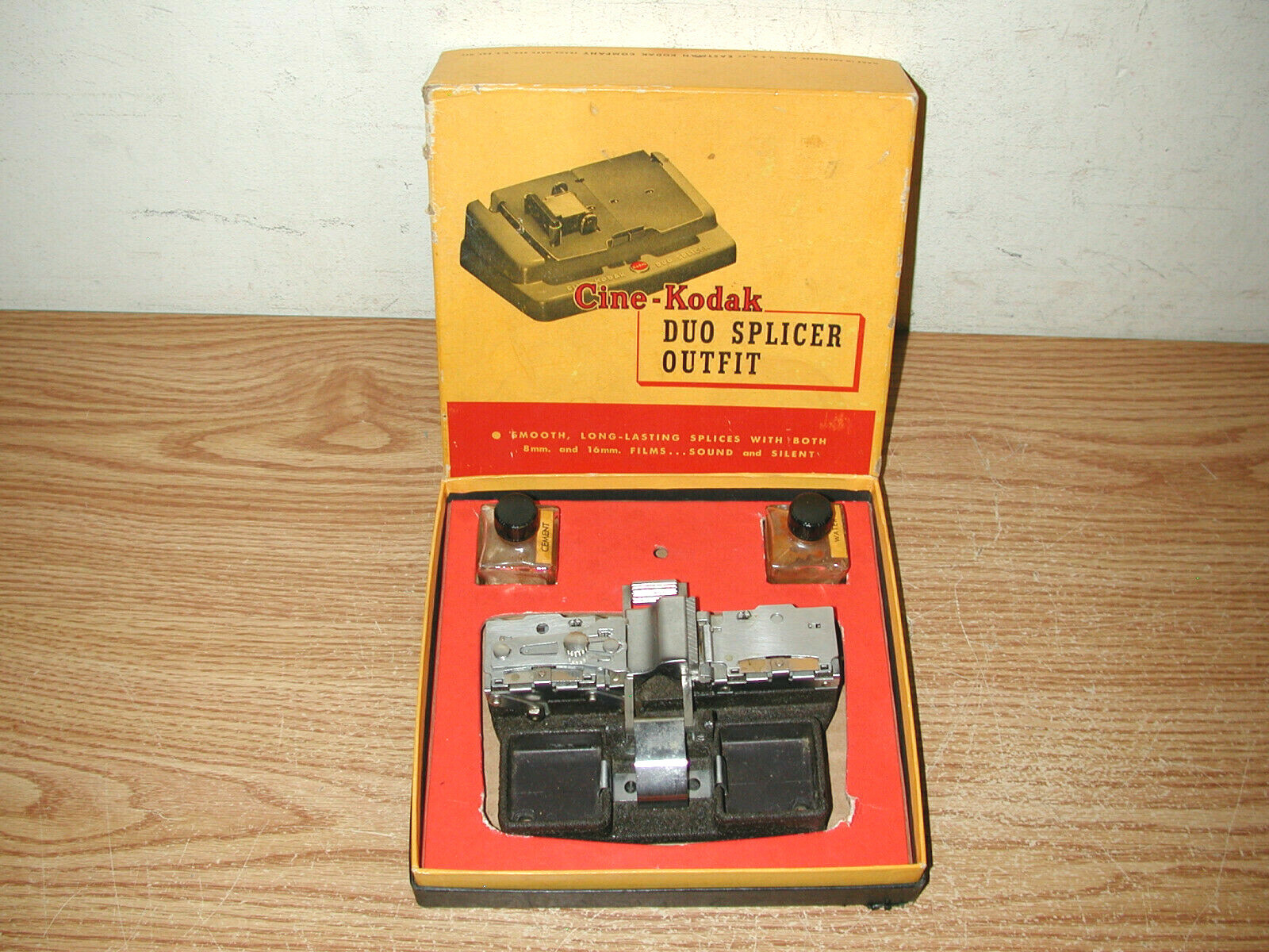 VINTAGE 1941 CINE-KODAK SENIOR SPLICER WITH DUO SPLICER BOX