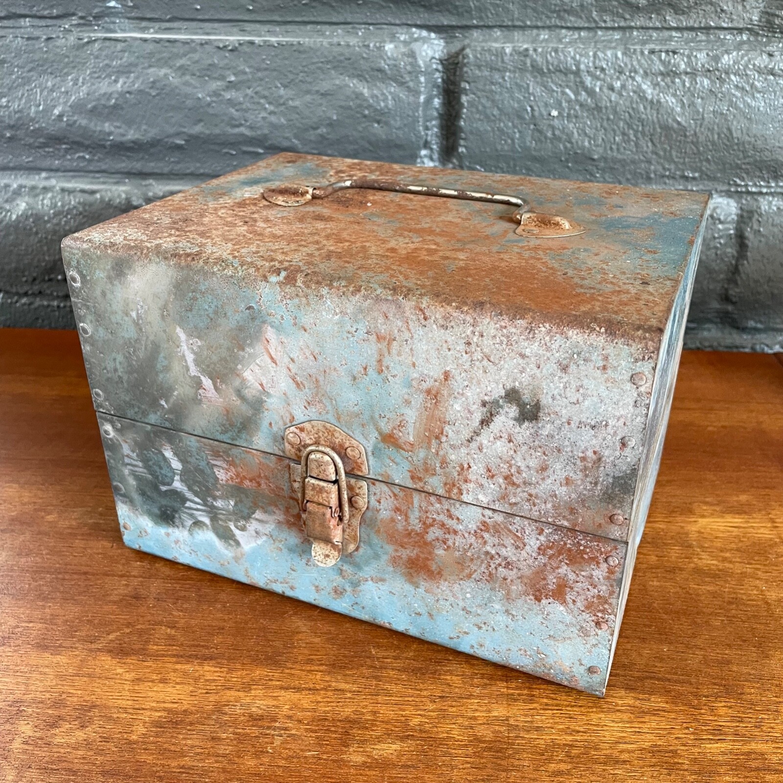 Heavily Rusted Vintage Metal 12 slot 8mm Film Box
