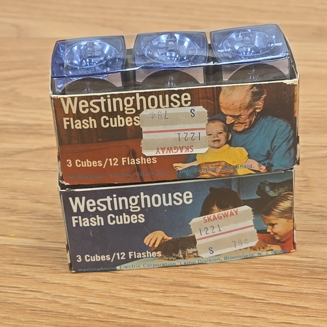 2 – Vintage Westinghouse Flash Cubes 3-Pack 24 Flashes Total New in Package