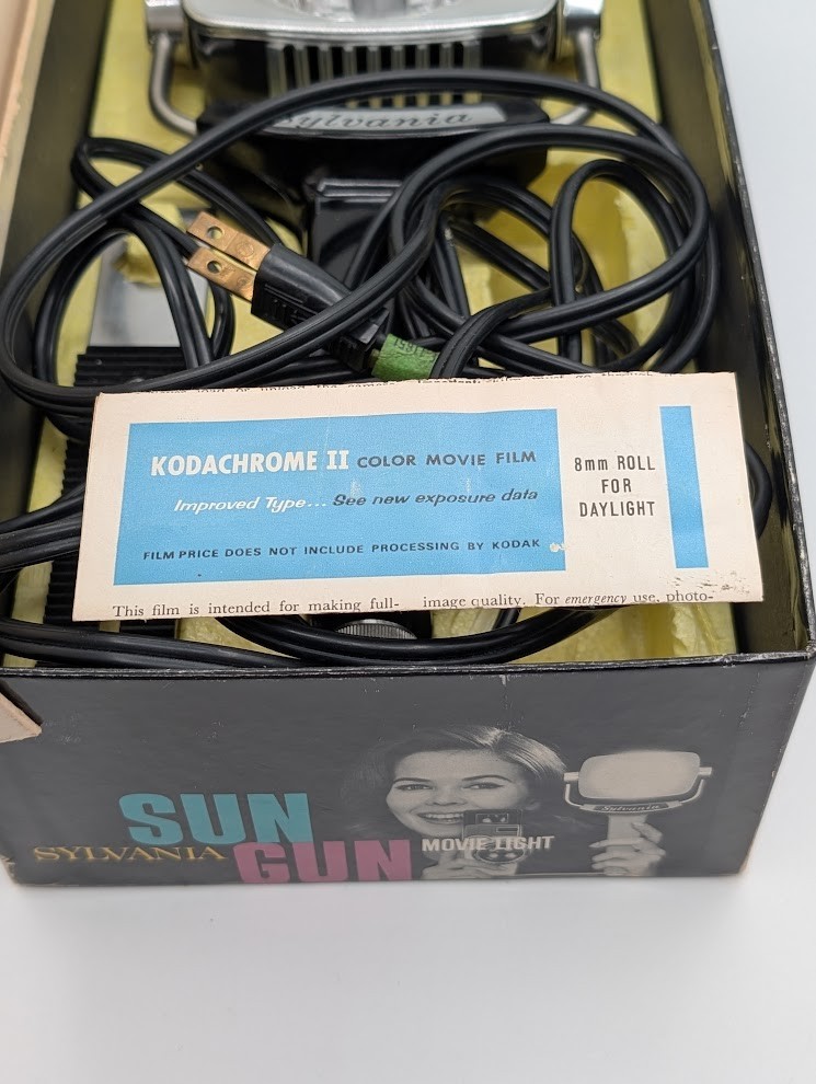Vintage Sylvania Sun Gun Movie Light – Model SG-50 – Tested