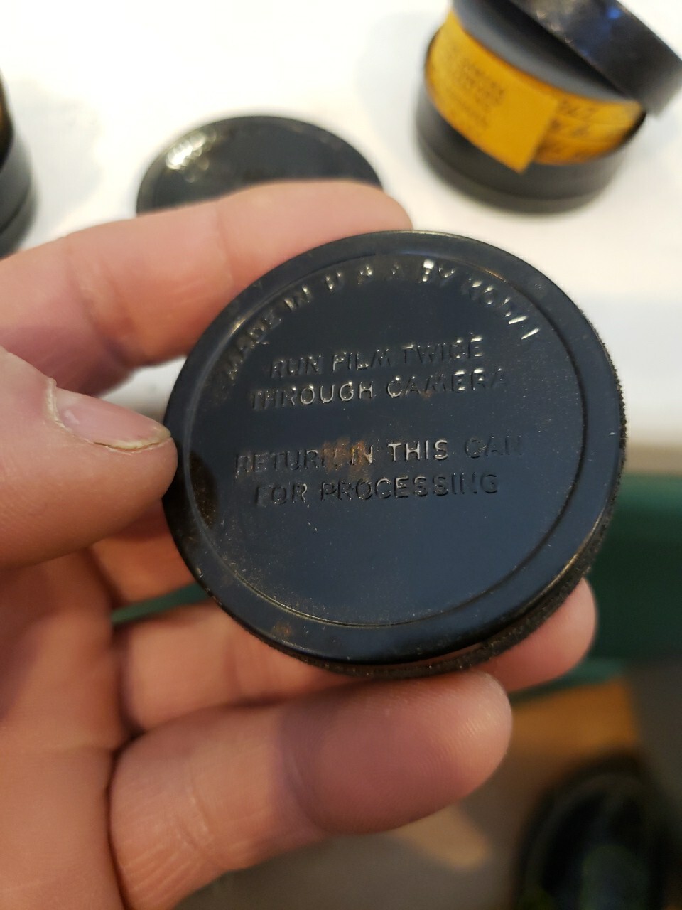 3-🎞️🌈 Vintage Kodak Color Film – Time Capsule in a Tin! 🌈🎞️ (E)