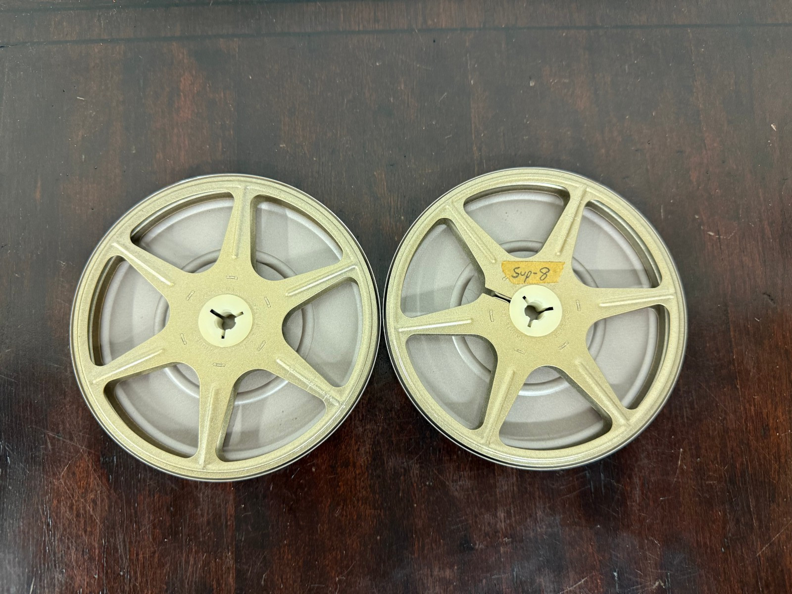 Lot of 2 – Super 8mm Vintage Empty Reels Metal 5″ 200′ Each With Cases