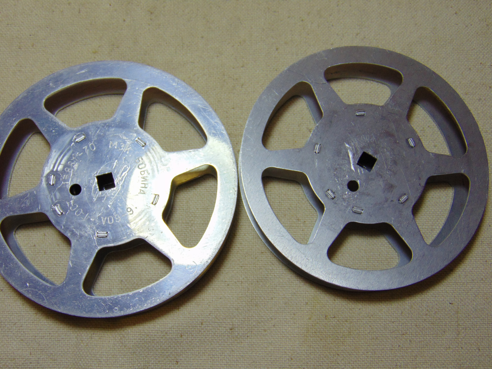 2pc empty 16mm Aluminum Metal film reel 5″ 200ft movie take up 200′