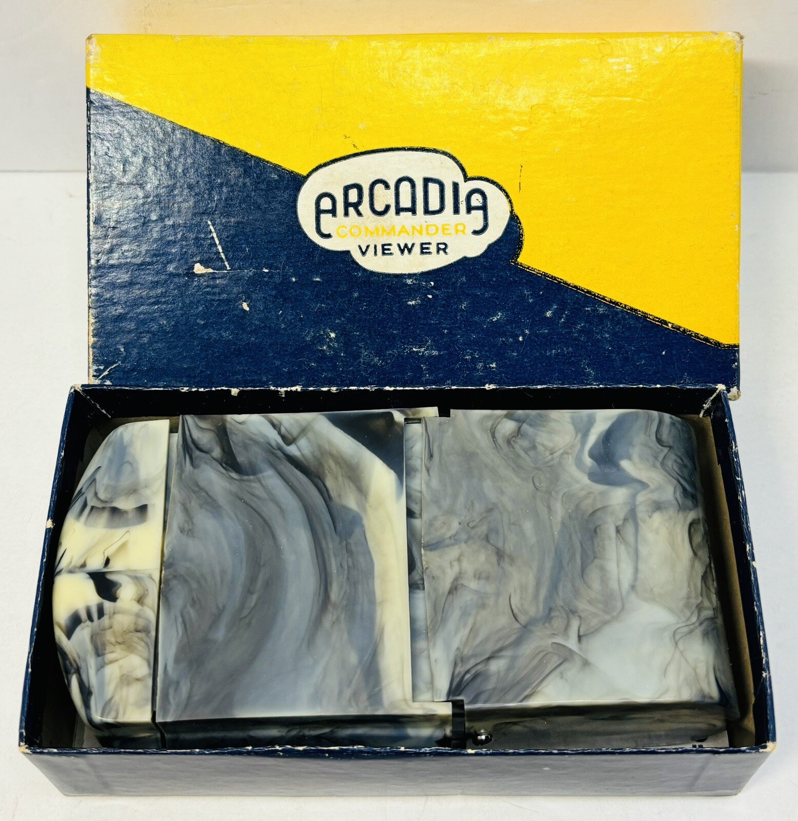 Vintage 1940s Arcadia Commander Pocket Viewer Self-Illuminating W/Box Bakelite