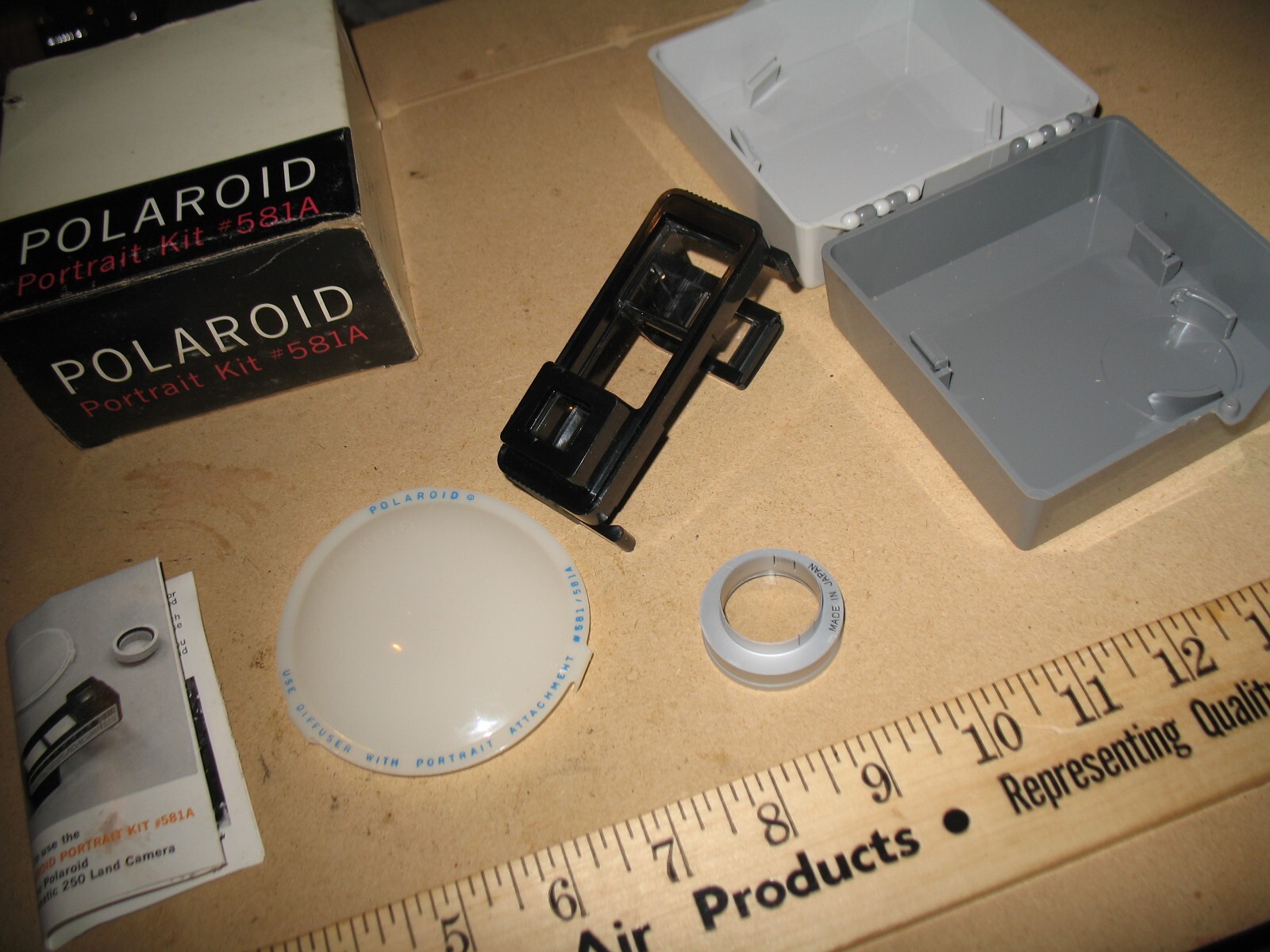 VTG NOS POLAROID 250 PORTRAIT KIT #581A FOR COLOR PACK CAMERAS