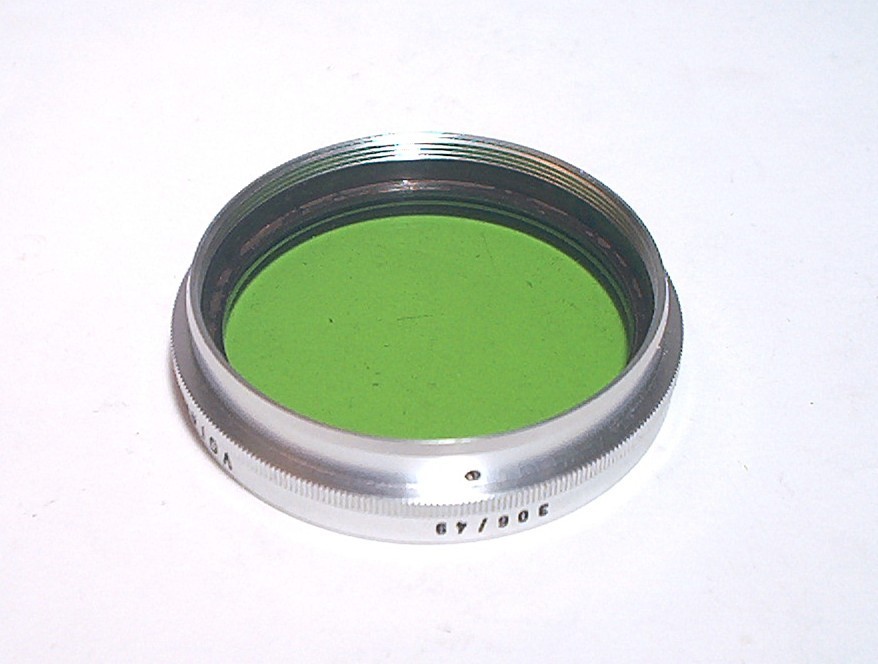 VOIGTLANDER PROMINENT 306/49 GR1 GREEN 49MM SCREW ON METAL FILTER – UNUSED CLEAN
