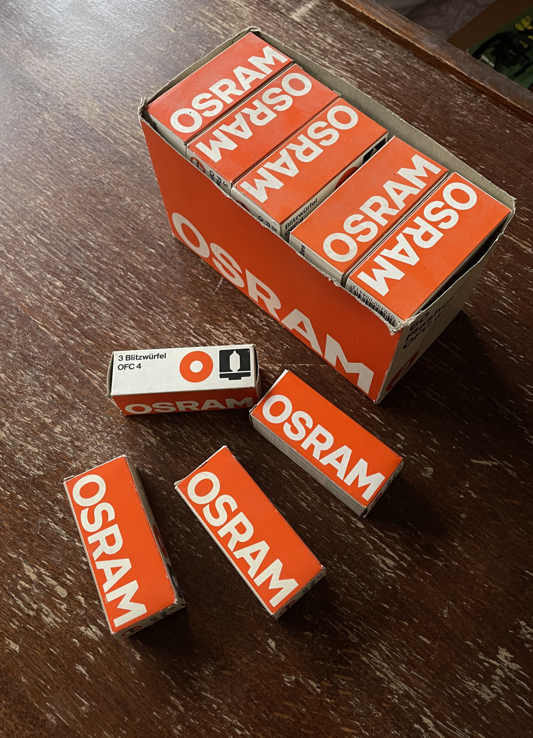 OSRAM Flashcube OFC4 – 24 Boxes (288 Shots) – Never Used in Original Box