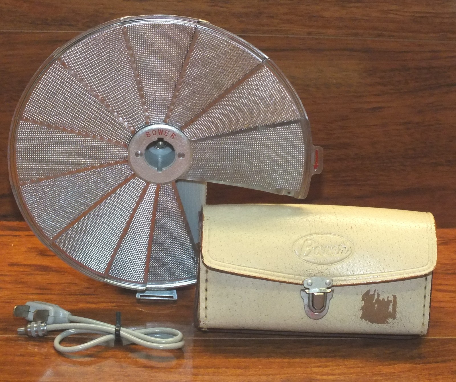 Vintage Silver Bower Flash Exposure (BCB-Type) with Leather Case! **READ**