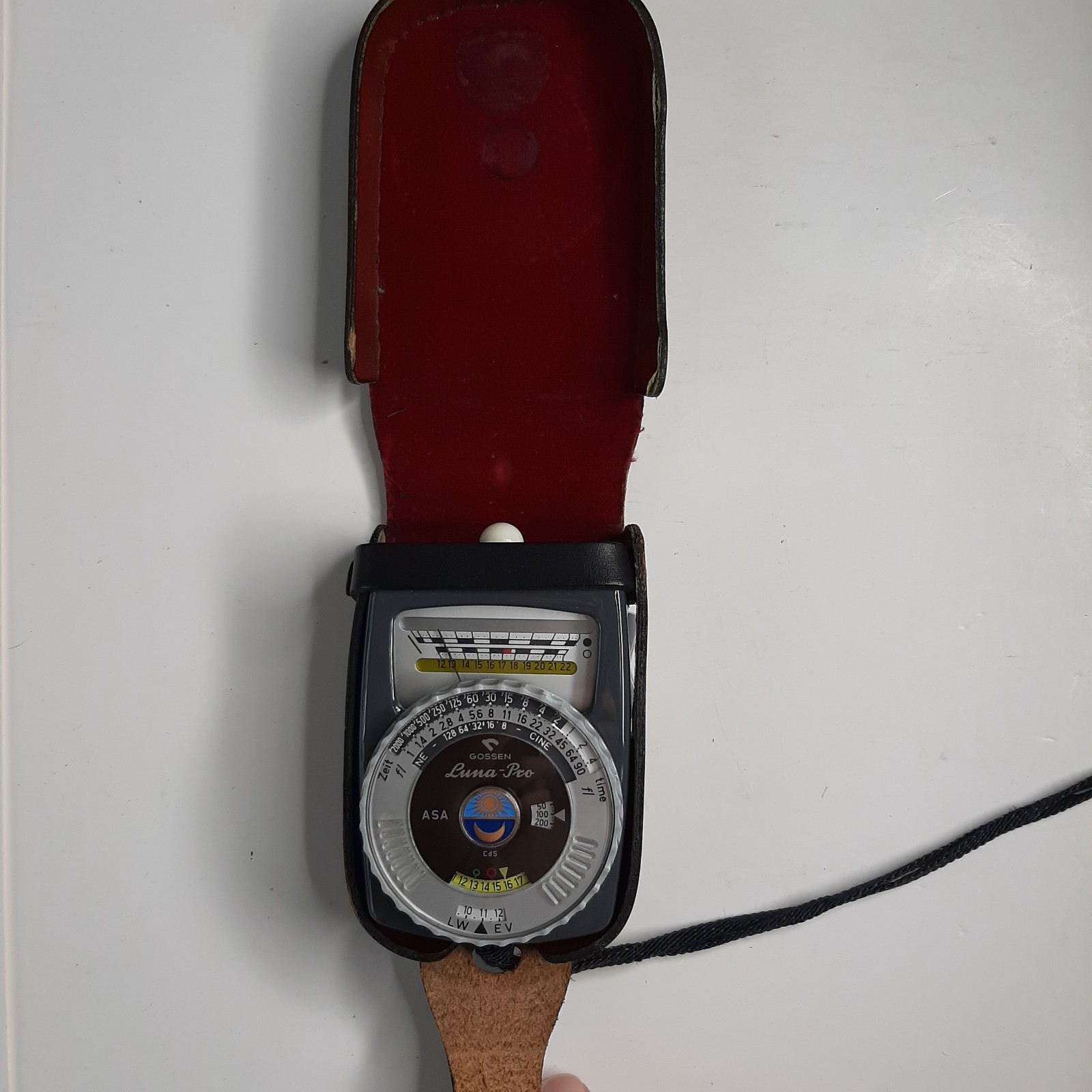 Gossen Luna-Pro Exposure Meter w/ Leather Case, Strap Untested ZA6