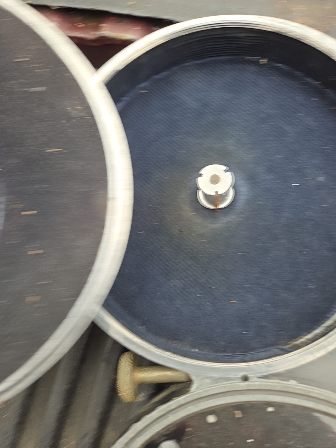 LARGE ALUMINUM MOVIE PROJECTOR REWIND REEL CARTRIDGE SEE PHOTO DESCRIPTION