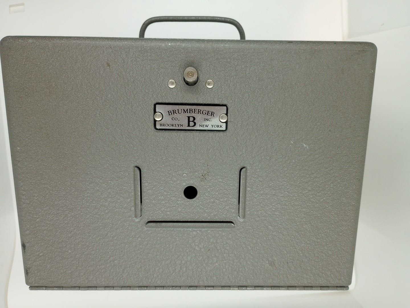 Brumberger Carrying Case 8mm Great Condition with 12 Reels In Canisters No film