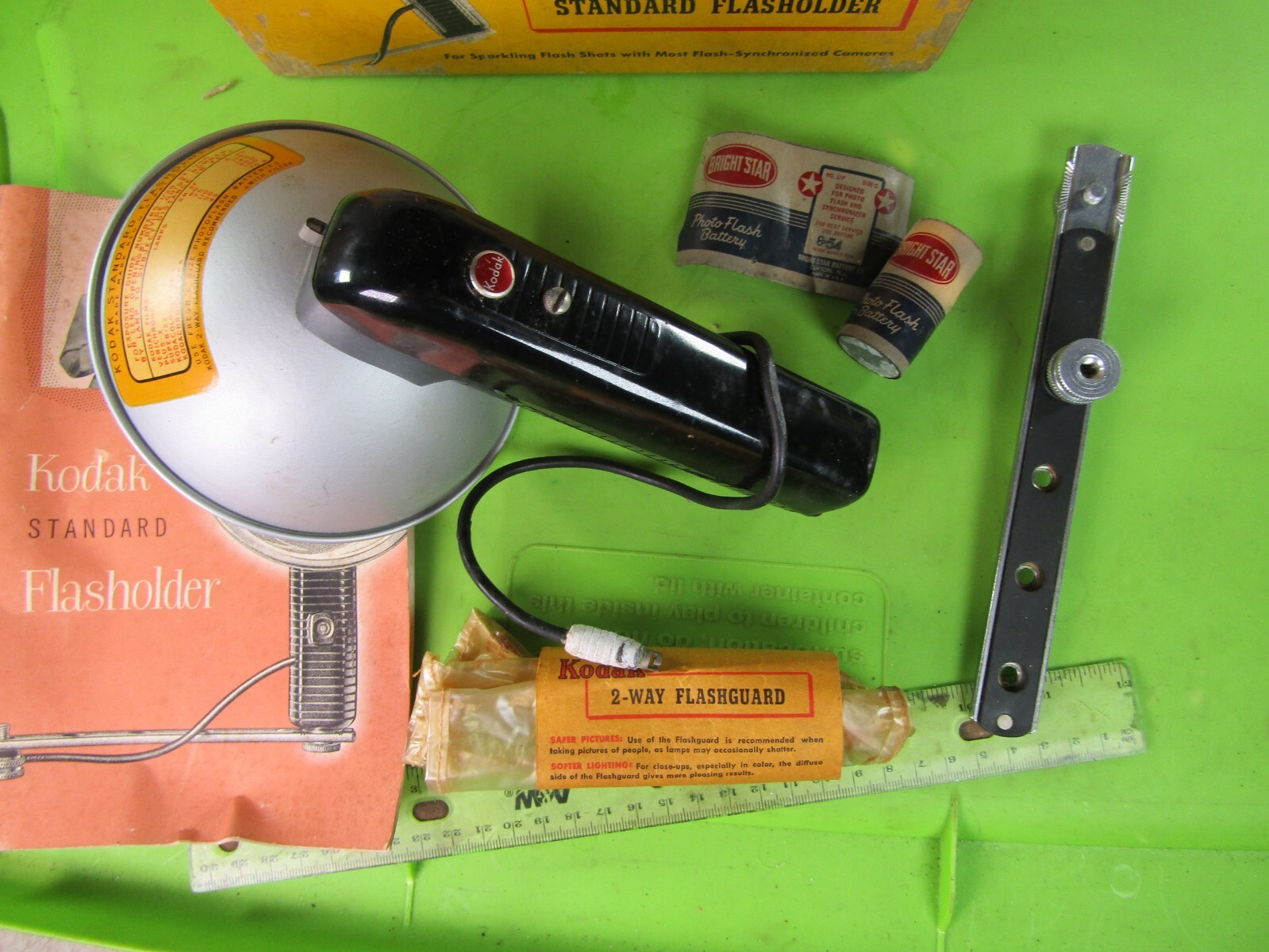 Vintage Kodak Standard B-C Camera Flasholder in Original Box & Instructions