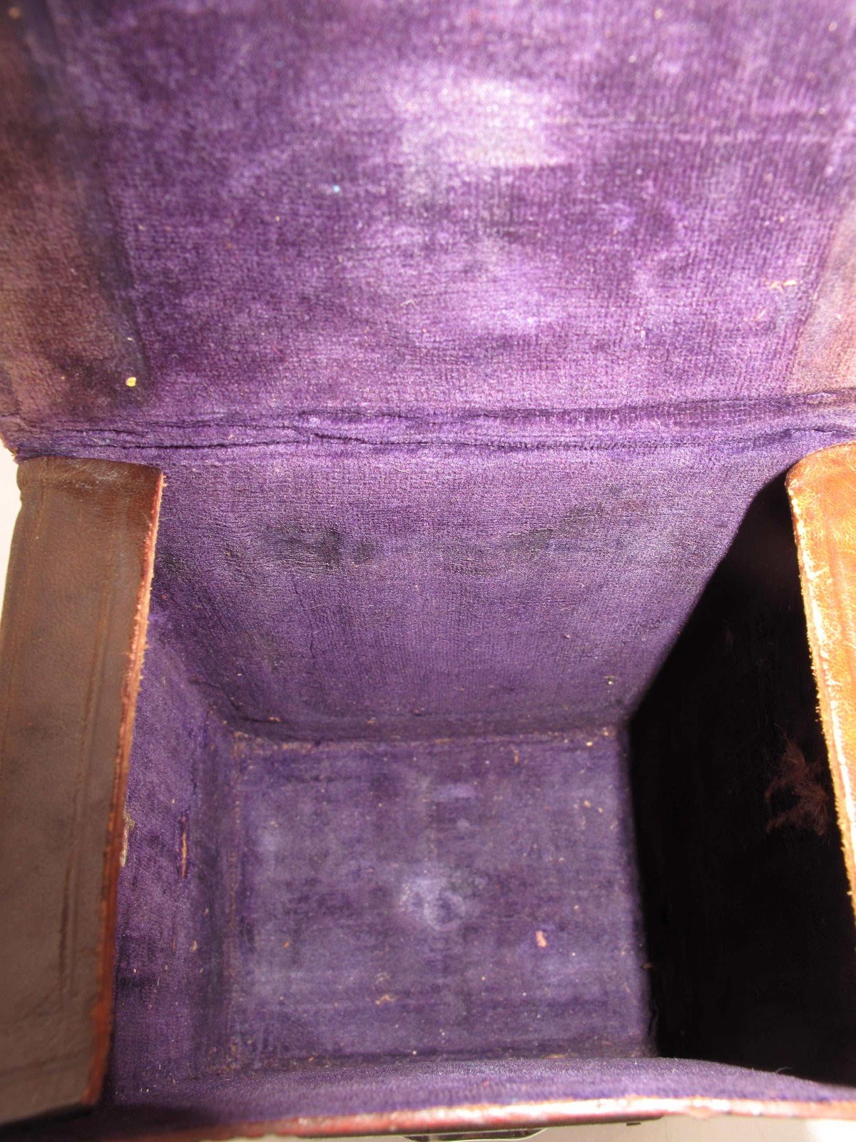 *VINTAGE* BROWN HARD CASE 5″x 5.5″ x 3″ WITH STRAP-PURPLE INTERIOR