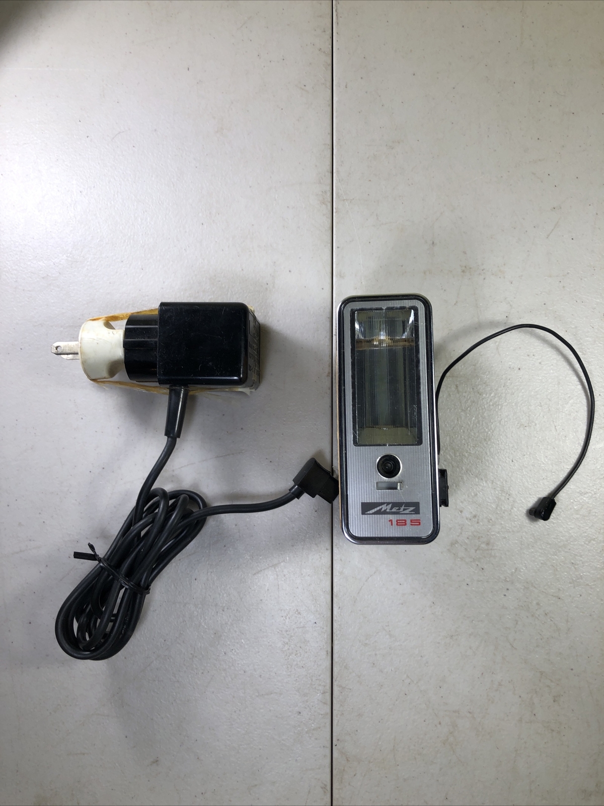 Vintage Metz Mecablitz 185 Flash W/ Original Power Cord & Adapter