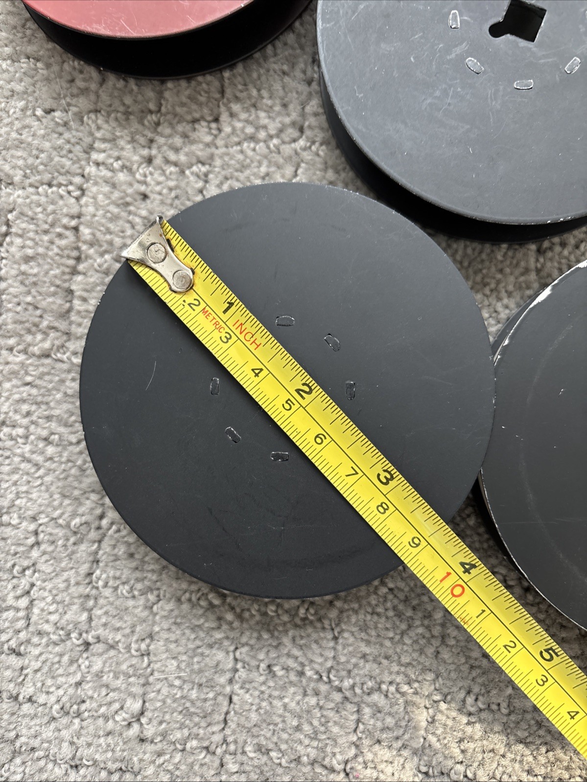 Lot Of 6 Empty 16mm camera Film Reel 100′ Take Up spool Cine R-90 & 2 Cases