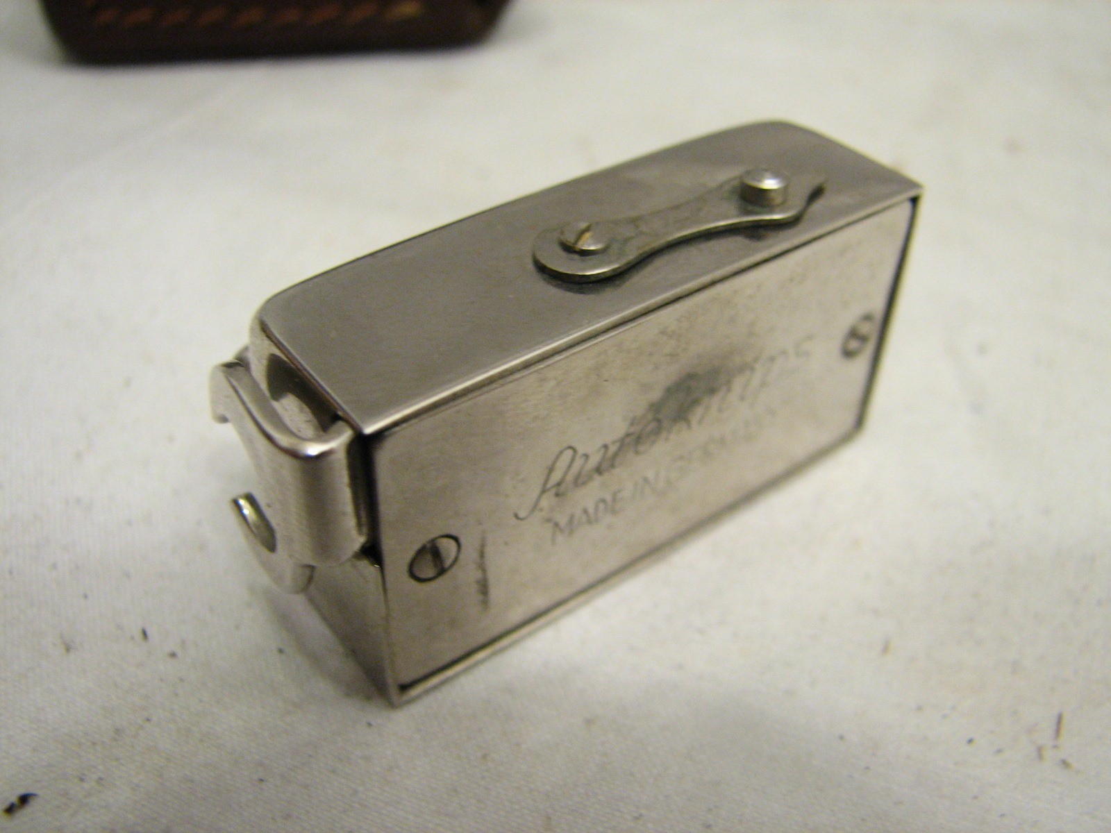 Vintage Autoknips Mechanical Camera Self Timer Shutter Button Press Release Case