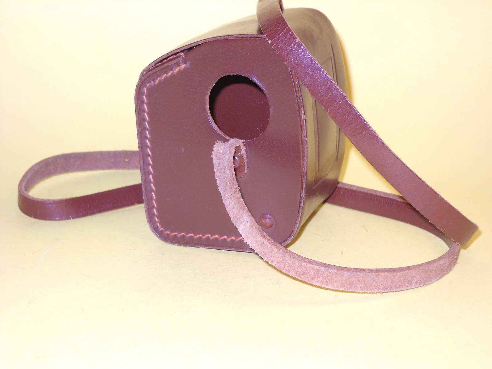 Vintage case in leather for Bilora Boy in very good condition!
