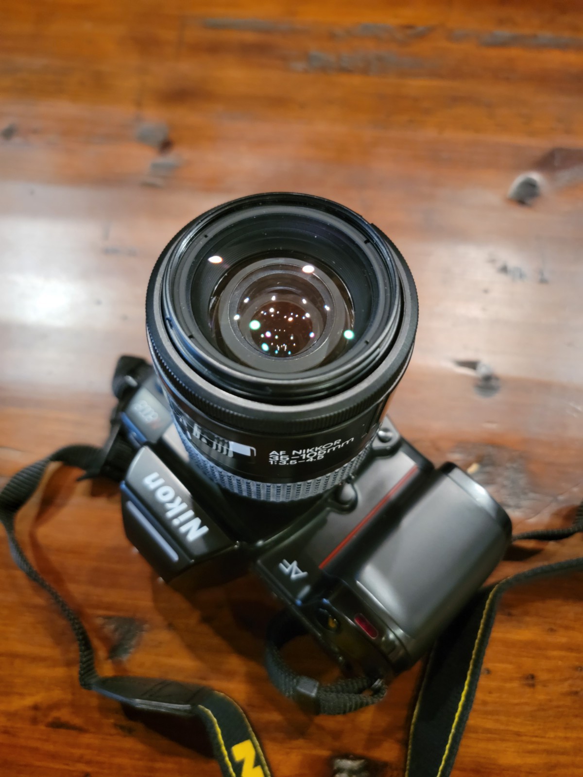 Nikon 8008 camera & 35-105mm nikkor af lens