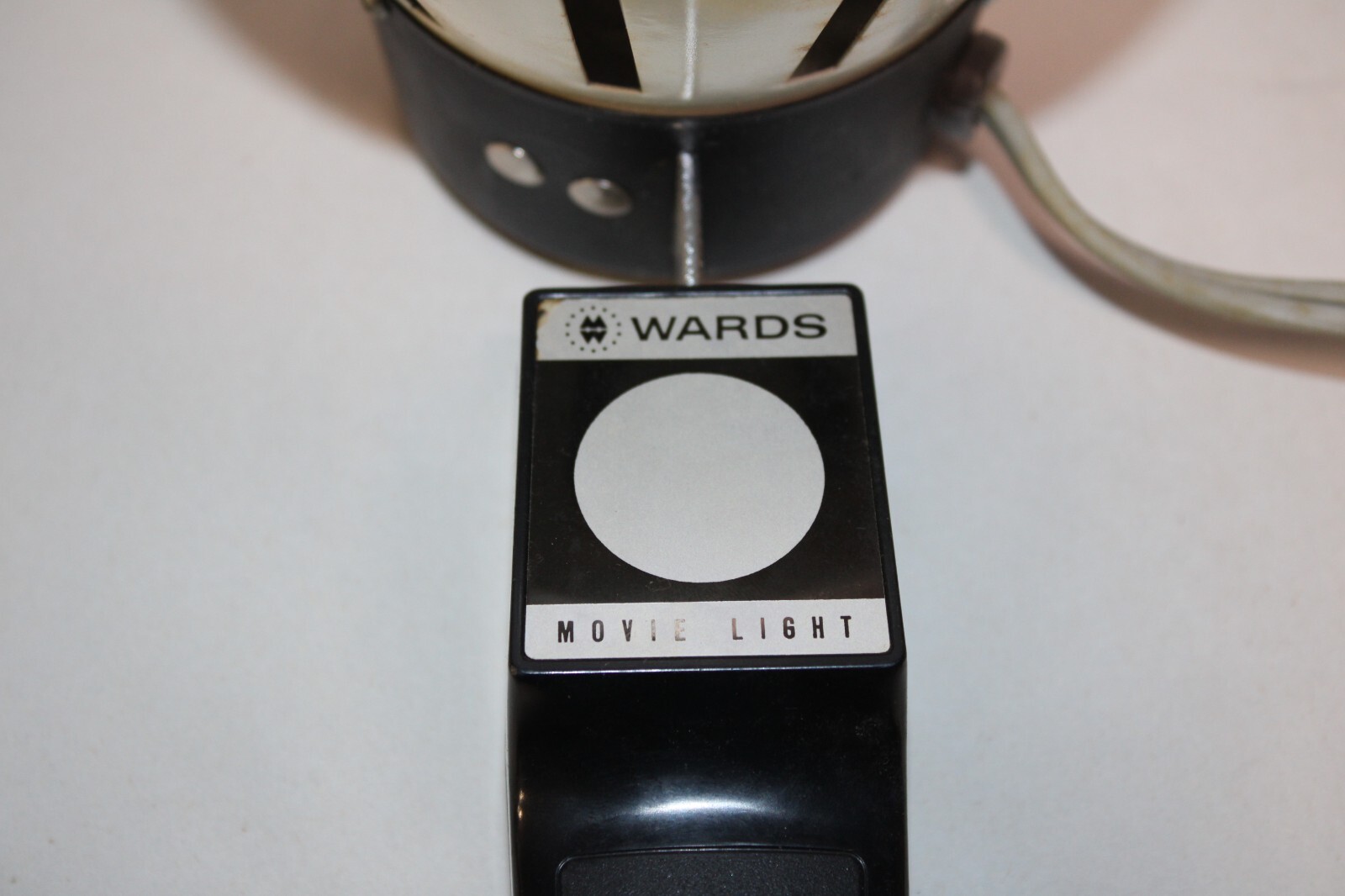 Vintage Montgomery Wards Twin Beam Movie Light – Part No. 67-3284 – w/Box