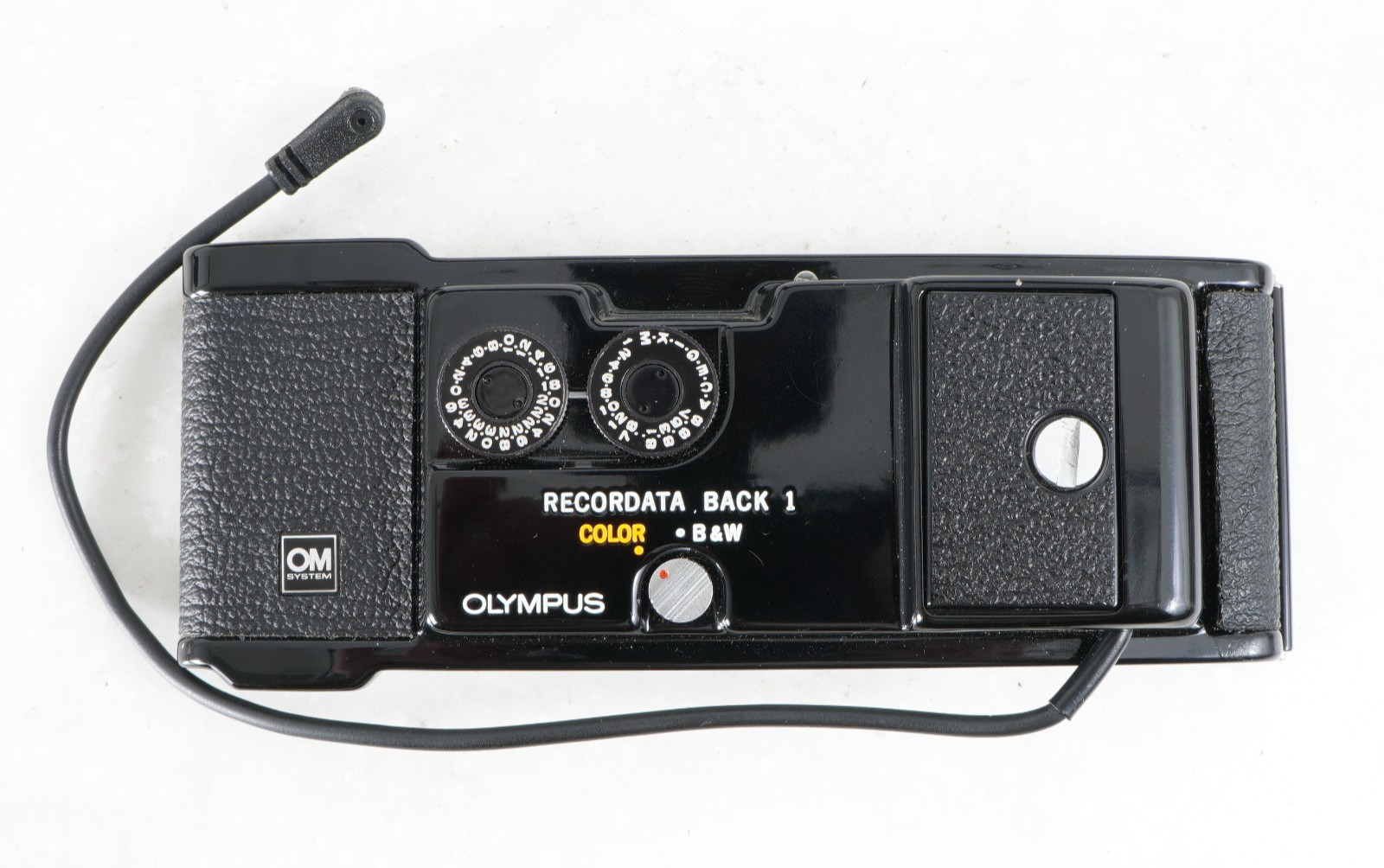 – OLYMPUS RECORDATA BACK 1 FOR OLYMPUS OM-1 35MM CAMERA