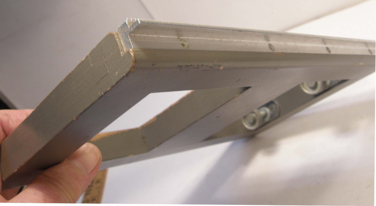VINTAGE WOOD FOCUSING RAIL EXTENSION FOR LARGE FORMAT CAMERA GRAY PAINT 10″ X 6″