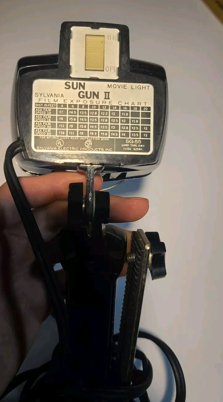 Vintage Sylvania Sun Gun II Movie Light TESTED see pics ! Model SG-55