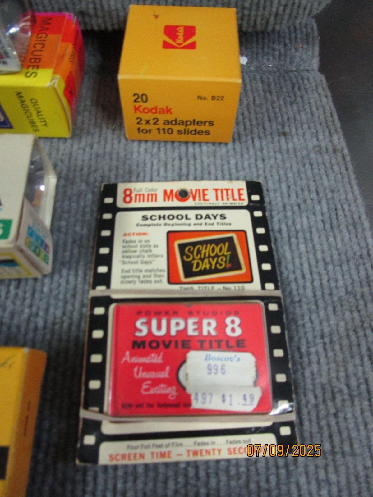 Lot Vintage Camera Flash Bulbs & More