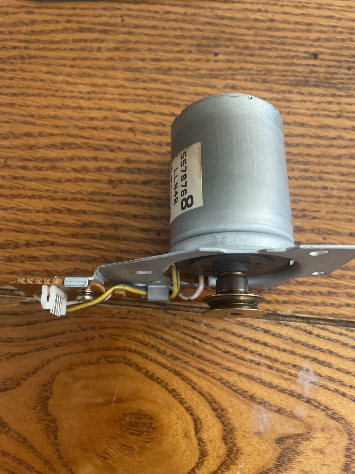 Sankyo Motor 557876 12 VDC Square Belt Pulley +tack