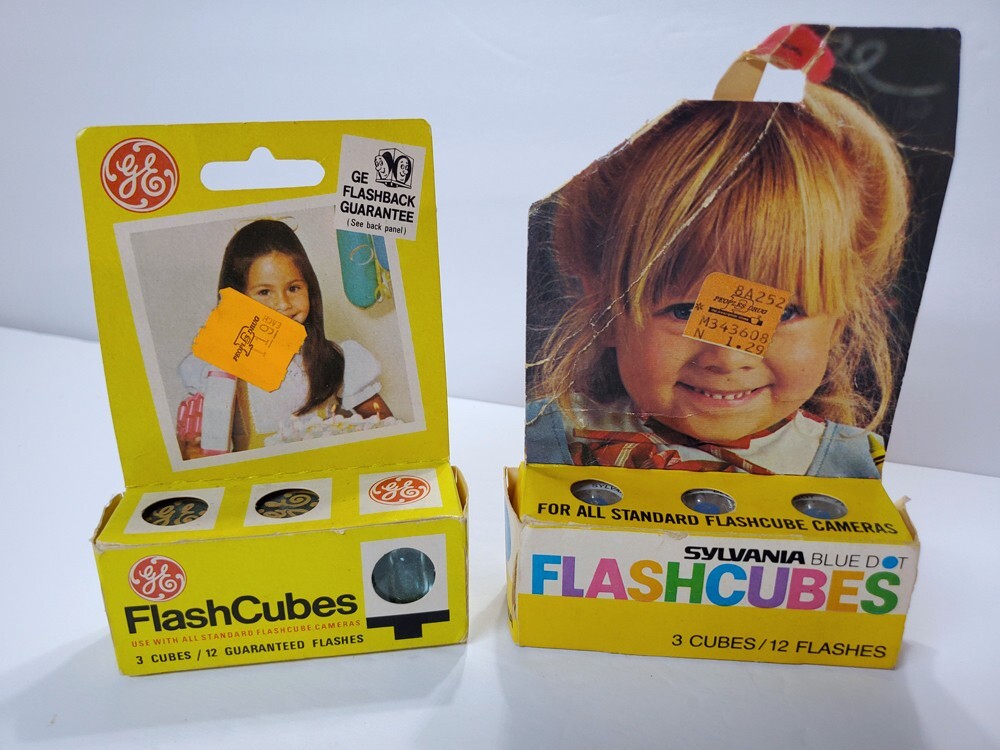 Vintage Lot of 6 FLASHCUBES 3 Sylvania Blue Dot 3 GE FlashCubes New In Orig. Box